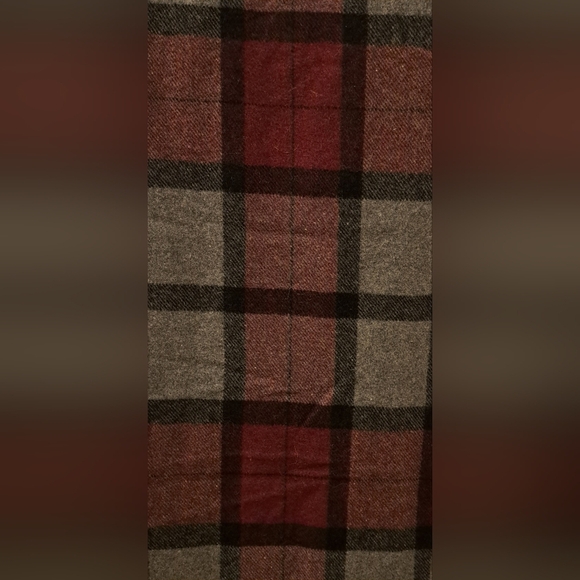 Vintage Maroon & Grey Plaid Merino Wool Casual Unisex Scarf Wrap w/ Fringe - Picture 3 of 7